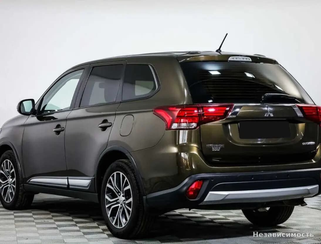 Mitsubishi Outlander 2015 с пробегом — фото 6