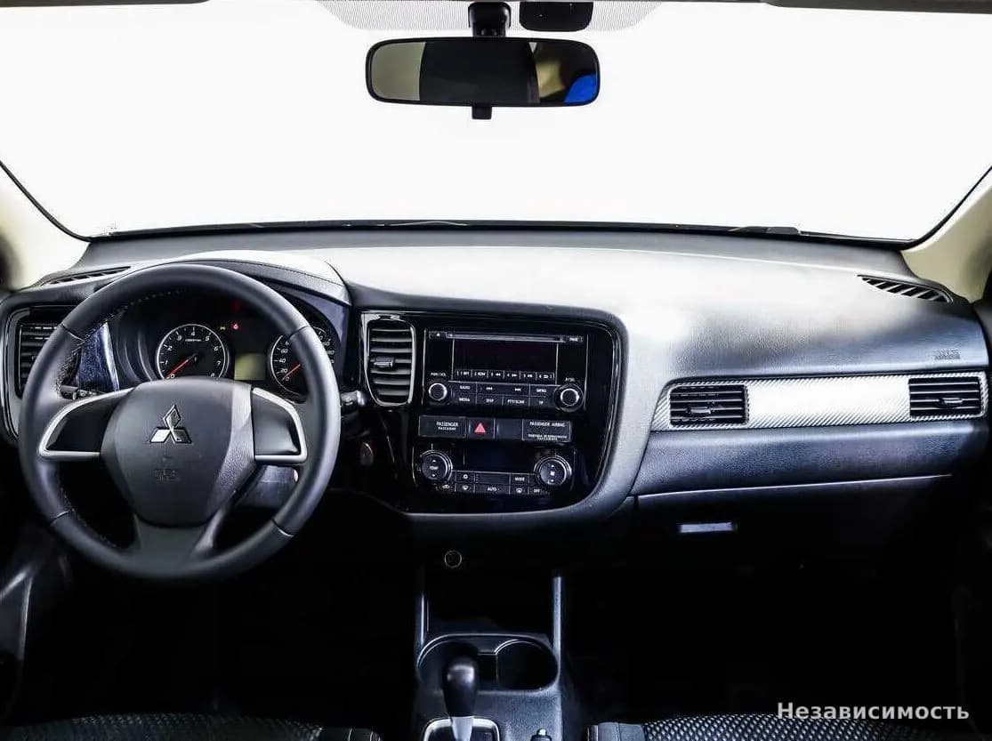 Mitsubishi Outlander 2015 с пробегом — фото 9
