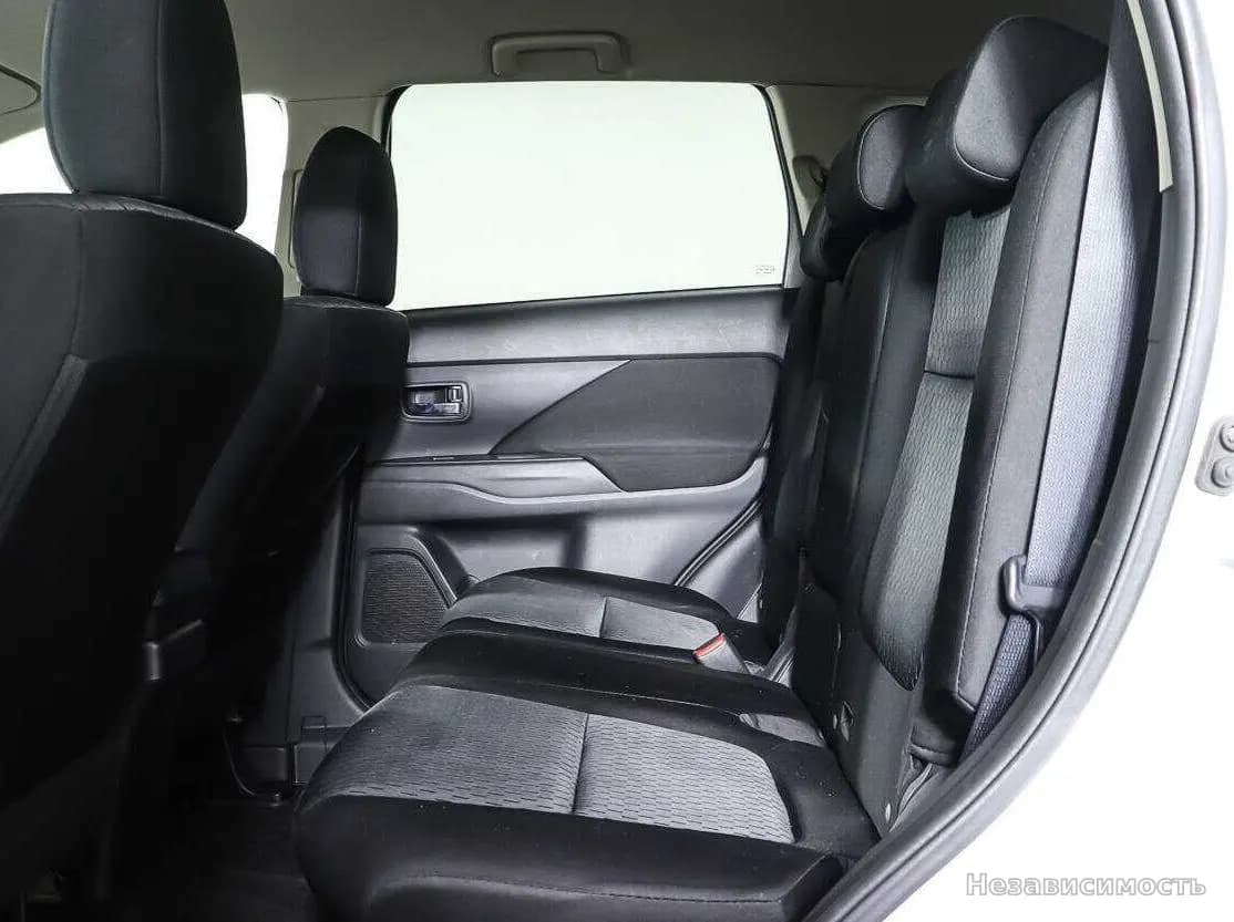 Mitsubishi Outlander 2013 с пробегом — фото 9
