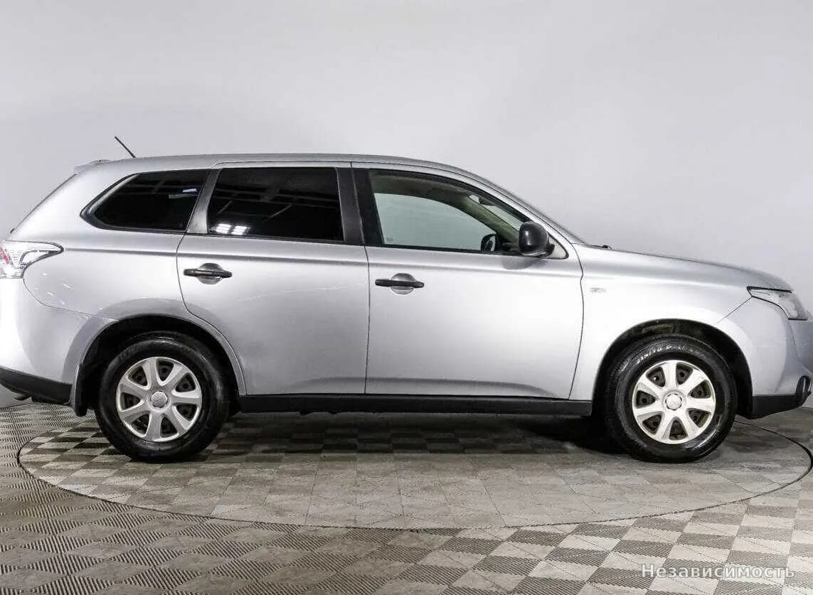 Mitsubishi Outlander 2014 с пробегом — фото 4