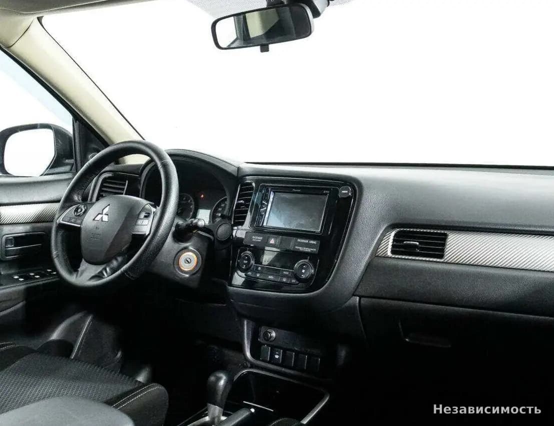 Mitsubishi Outlander 2017 с пробегом — фото 8