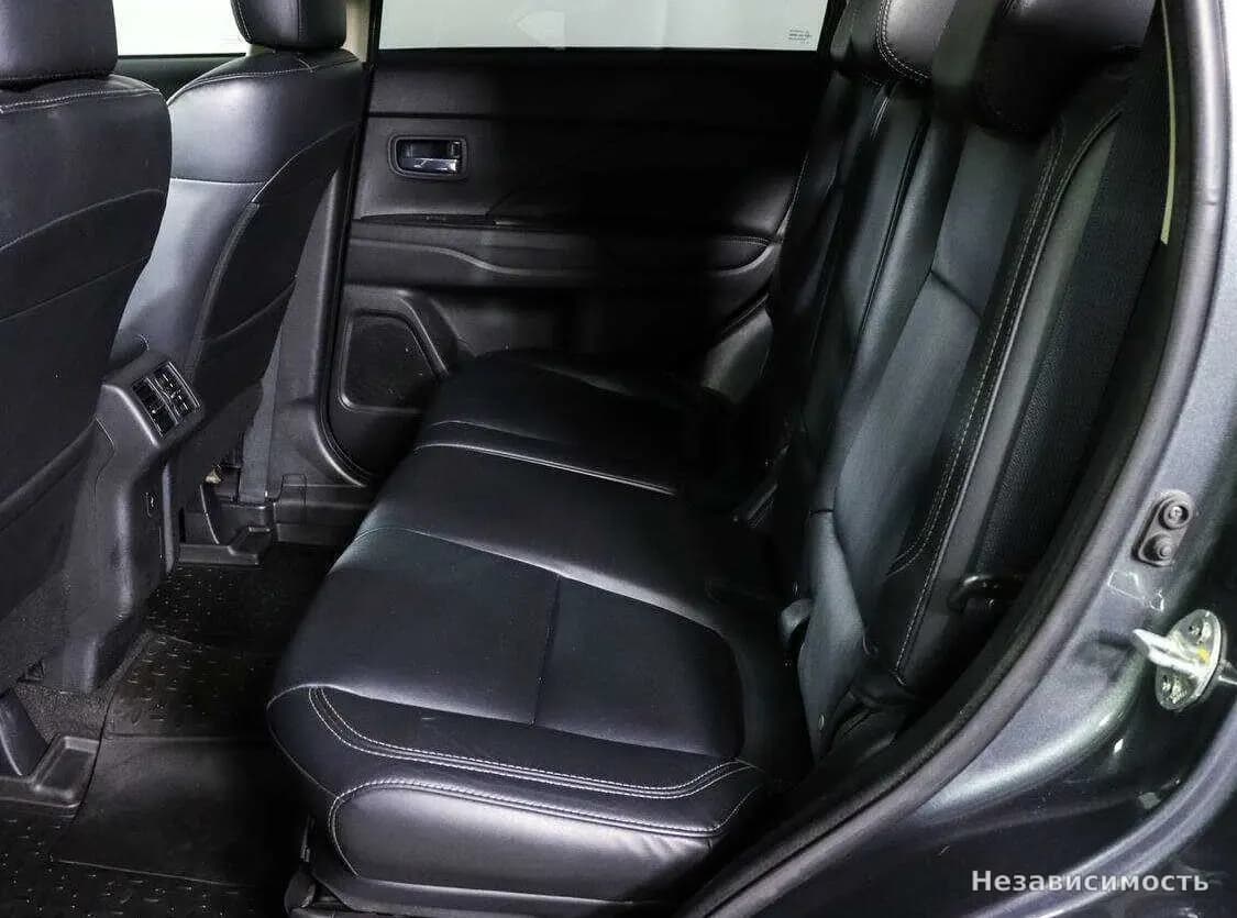 Mitsubishi Outlander 2020 с пробегом — фото 10