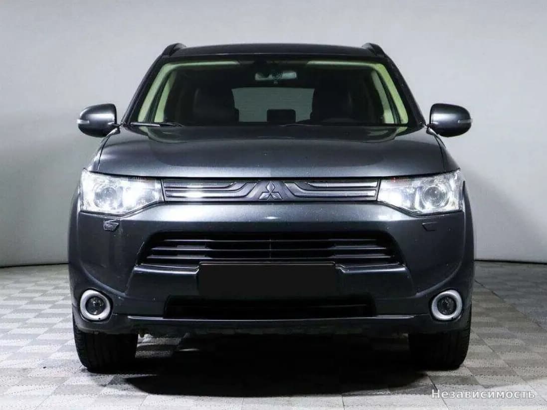 Mitsubishi Outlander 2013 с пробегом — фото 2
