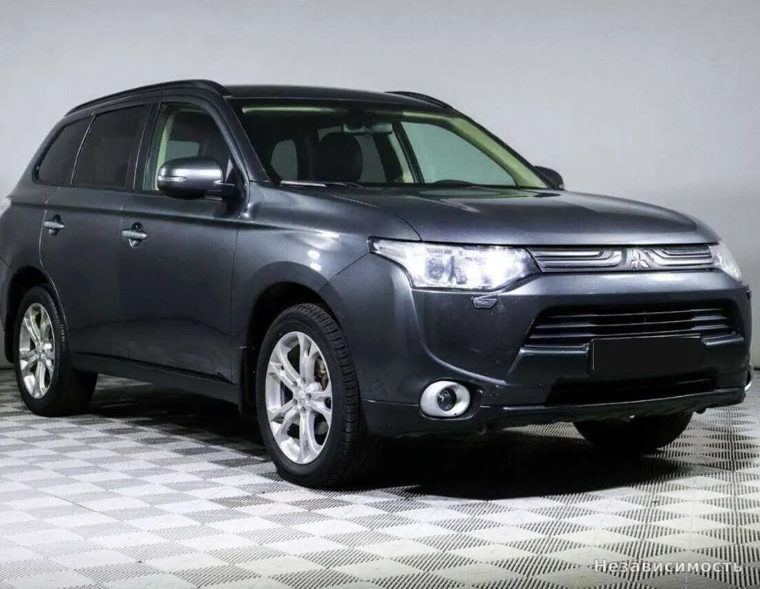 Mitsubishi Outlander 2013 с пробегом — фото 3