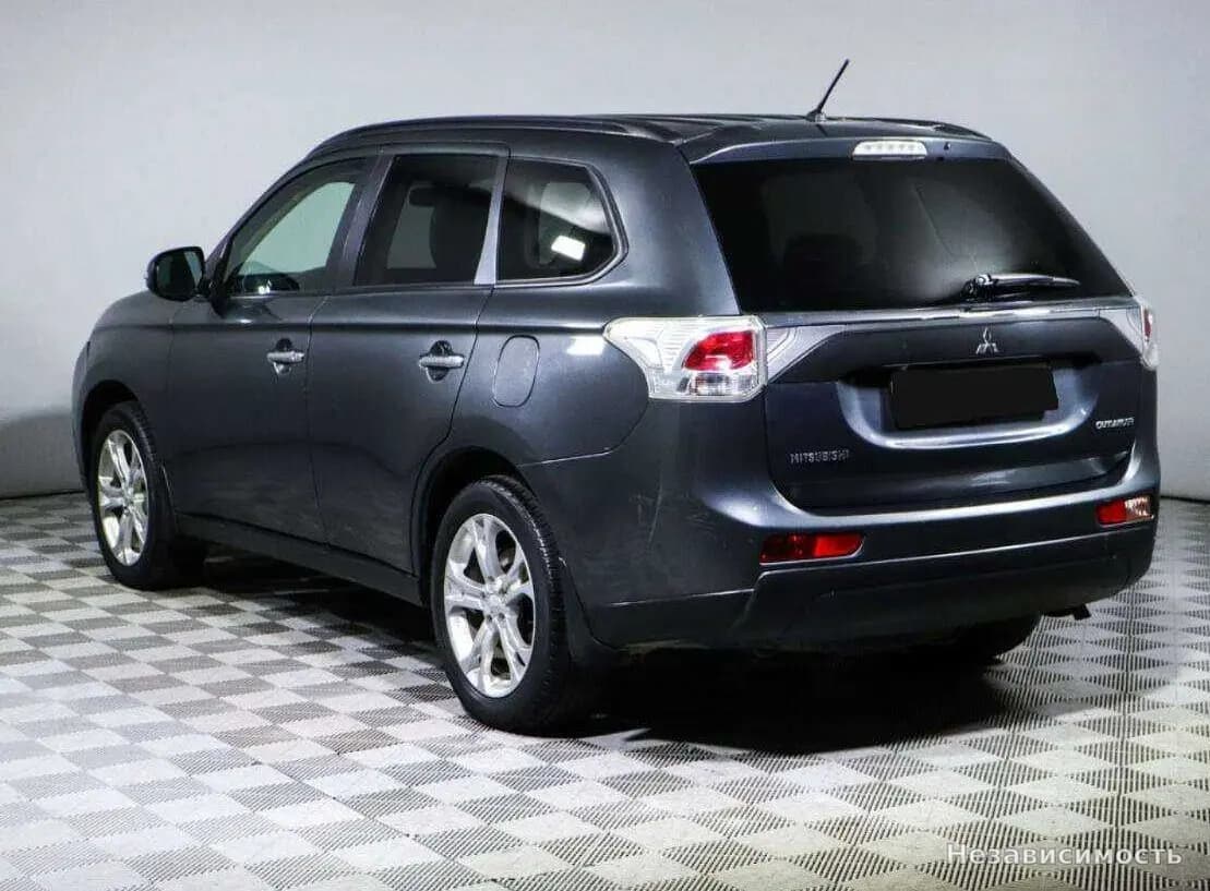 Mitsubishi Outlander 2013 с пробегом — фото 5