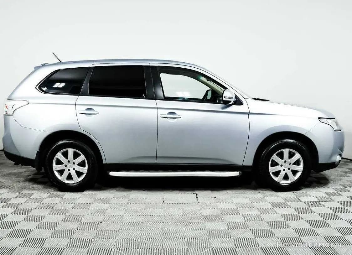 Mitsubishi Outlander 2013 с пробегом — фото 4