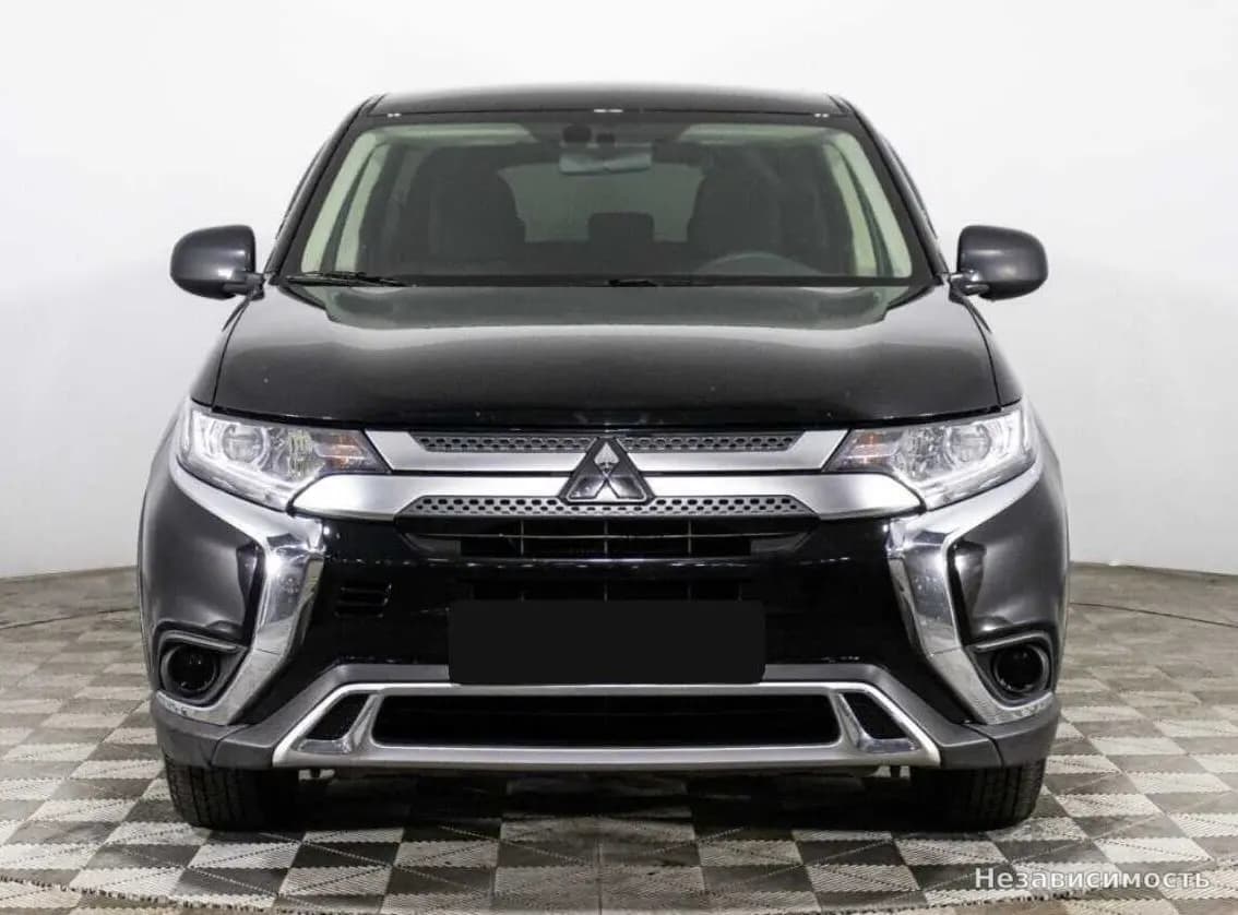 Mitsubishi Outlander 2021 с пробегом — фото 2