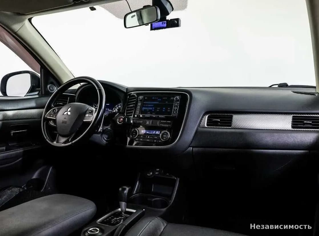 Mitsubishi Outlander 2012 с пробегом — фото 9