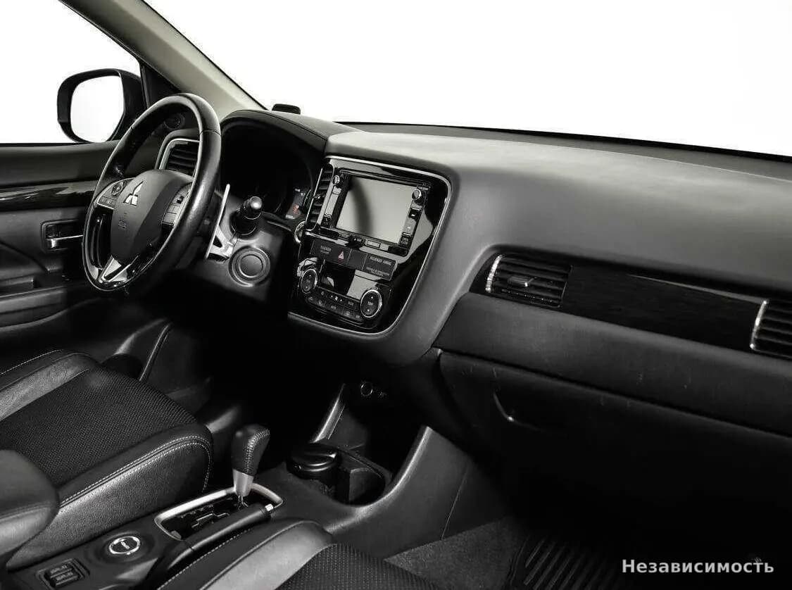 Mitsubishi Outlander 2016 с пробегом — фото 8