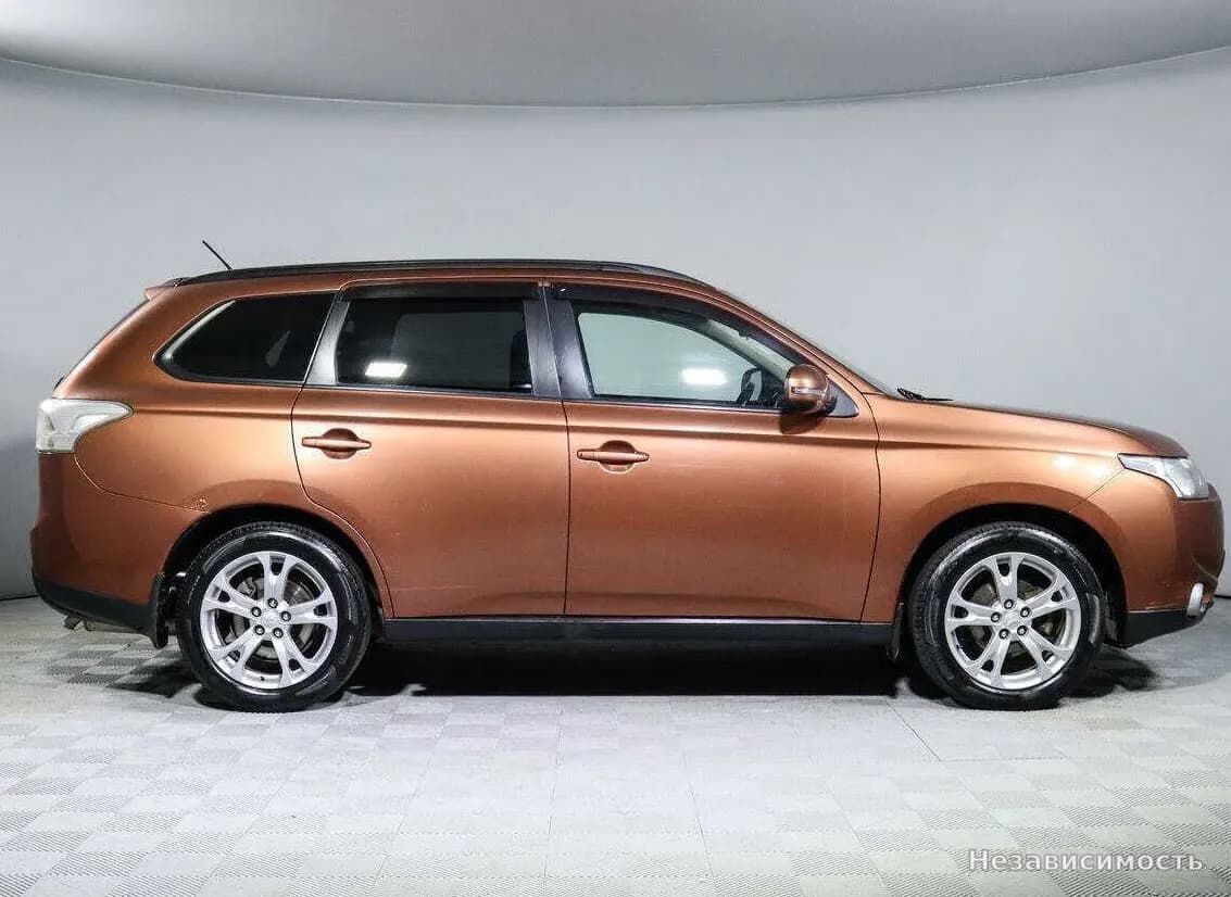 Mitsubishi Outlander 2012 с пробегом — фото 4