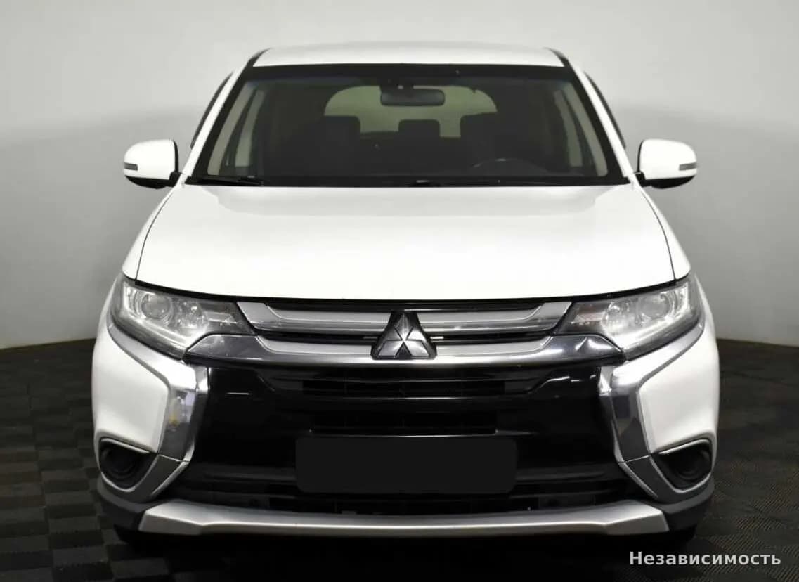 Mitsubishi Outlander 2017 с пробегом — фото 2