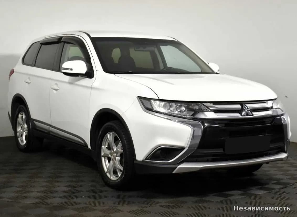 Mitsubishi Outlander 2017 с пробегом — фото 3