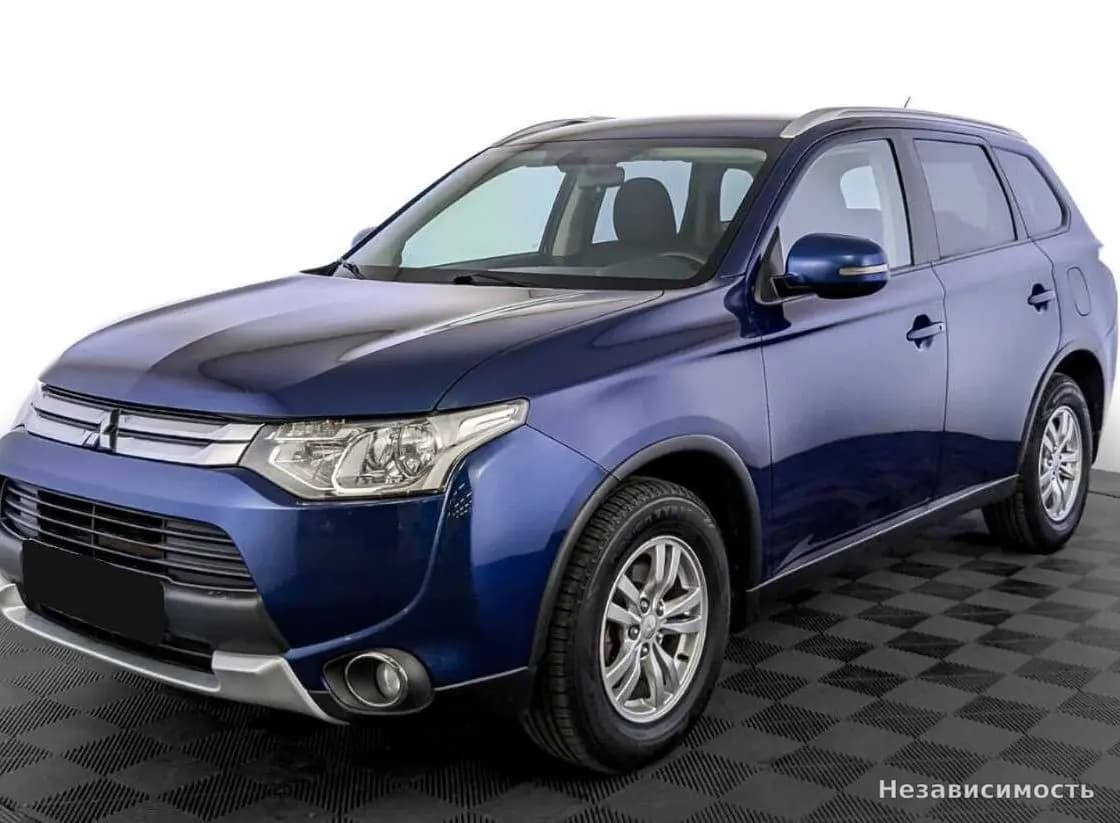 Mitsubishi Outlander 2014 с пробегом — фото 1