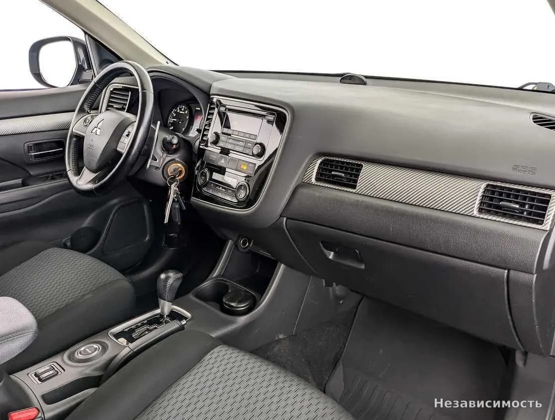 Mitsubishi Outlander 2014 с пробегом — фото 9
