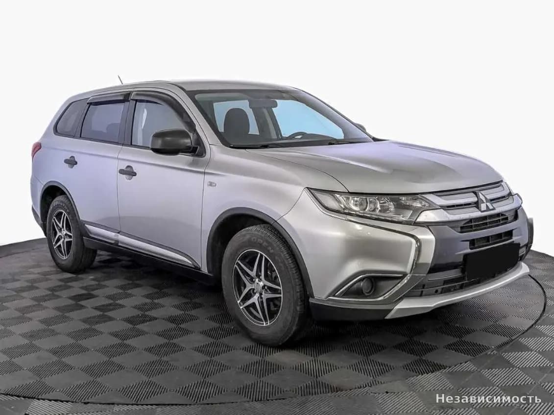 Mitsubishi Outlander 2015 с пробегом — фото 3
