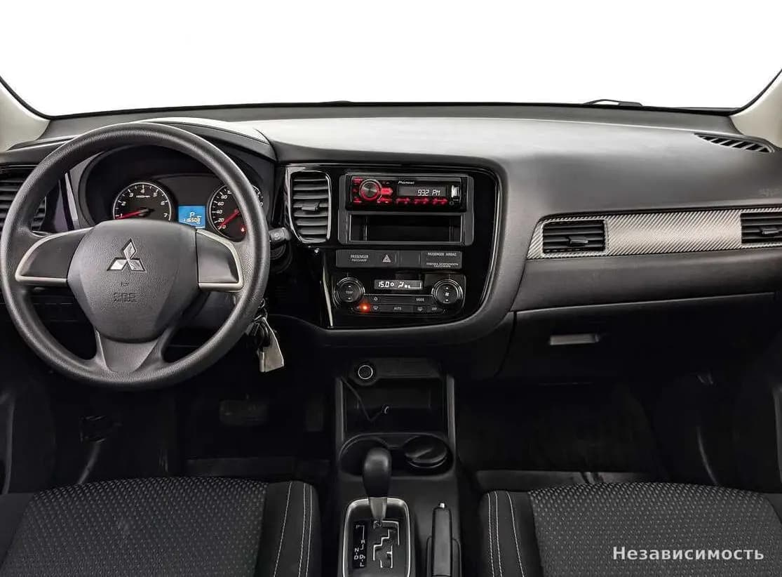 Mitsubishi Outlander 2015 с пробегом — фото 10