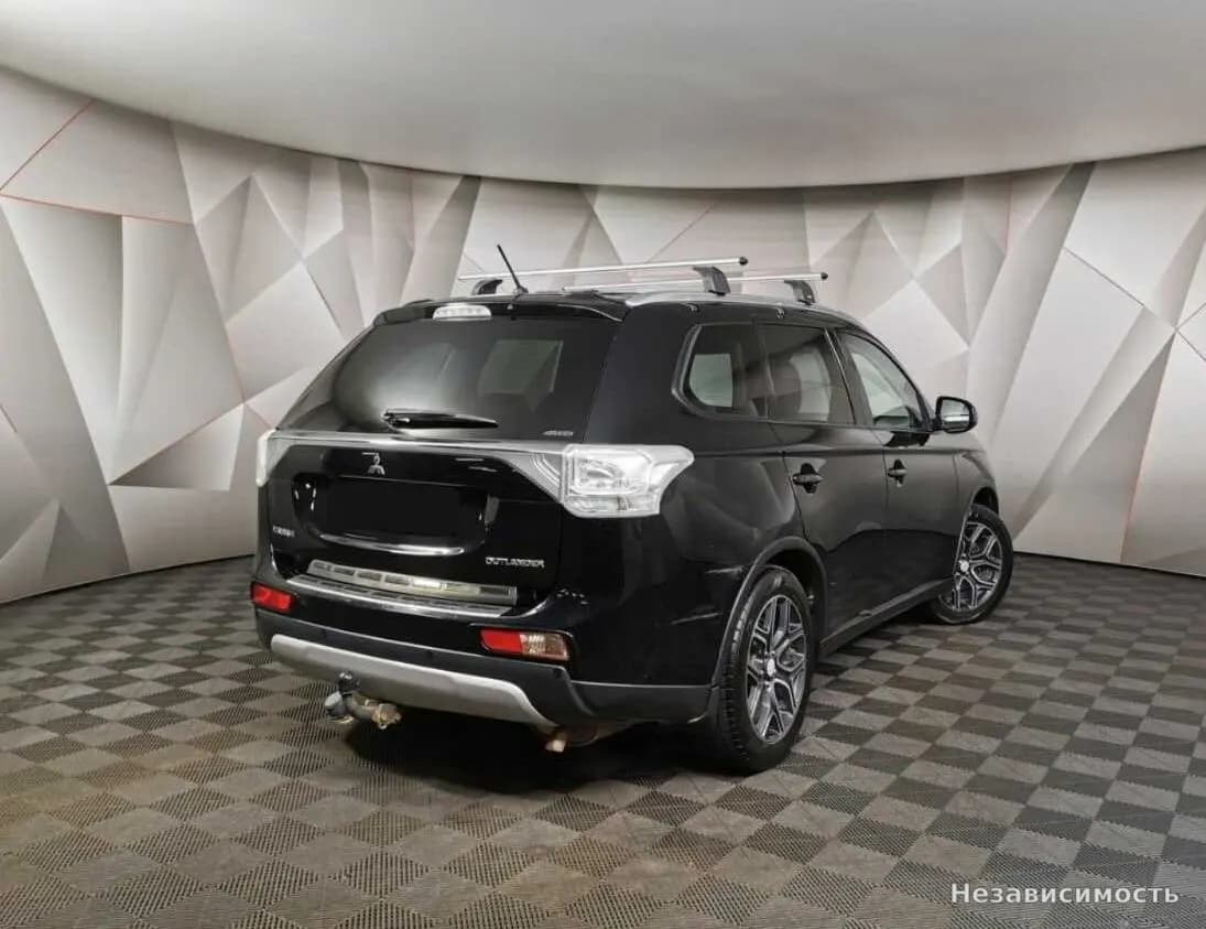 Mitsubishi Outlander 2014 с пробегом — фото 2