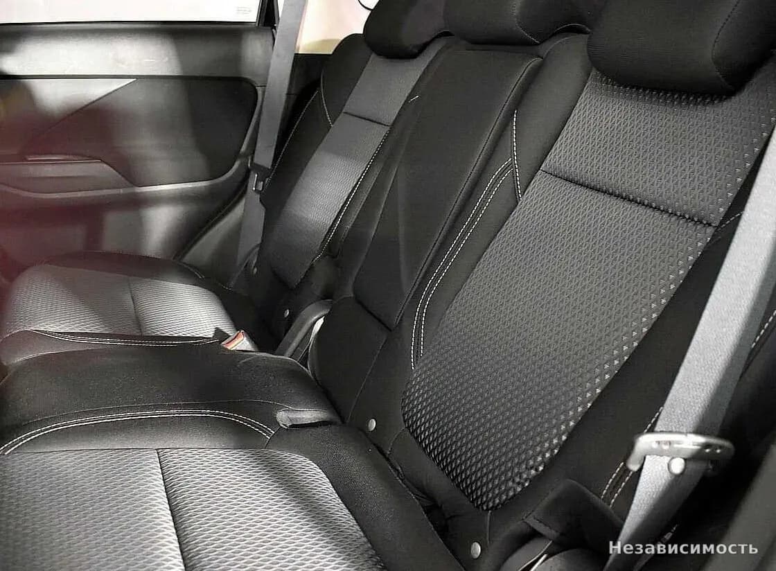 Mitsubishi Outlander 2020 с пробегом — фото 9