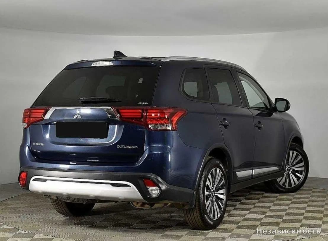 Mitsubishi Outlander 2018 с пробегом — фото 2