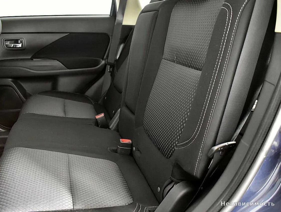 Mitsubishi Outlander 2018 с пробегом — фото 9