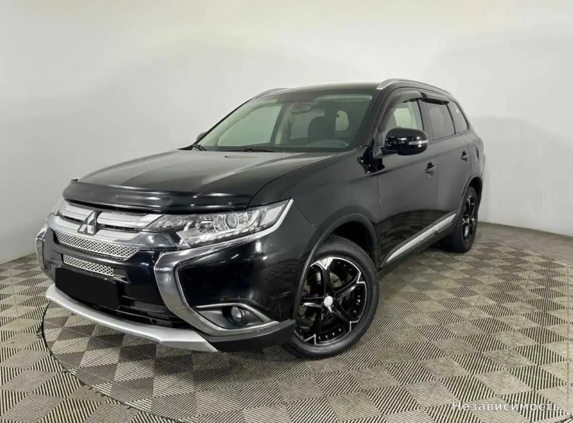 Mitsubishi Outlander, 2015 с пробегом
