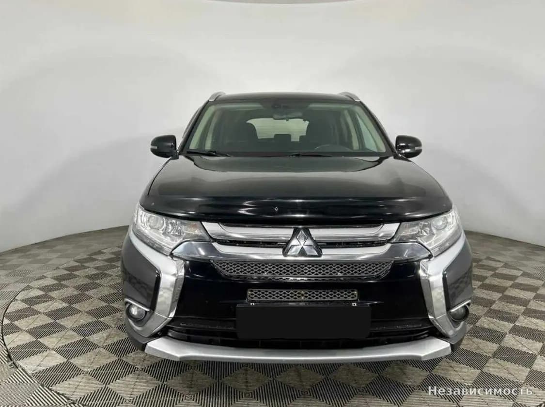 Mitsubishi Outlander 2015 с пробегом — фото 2
