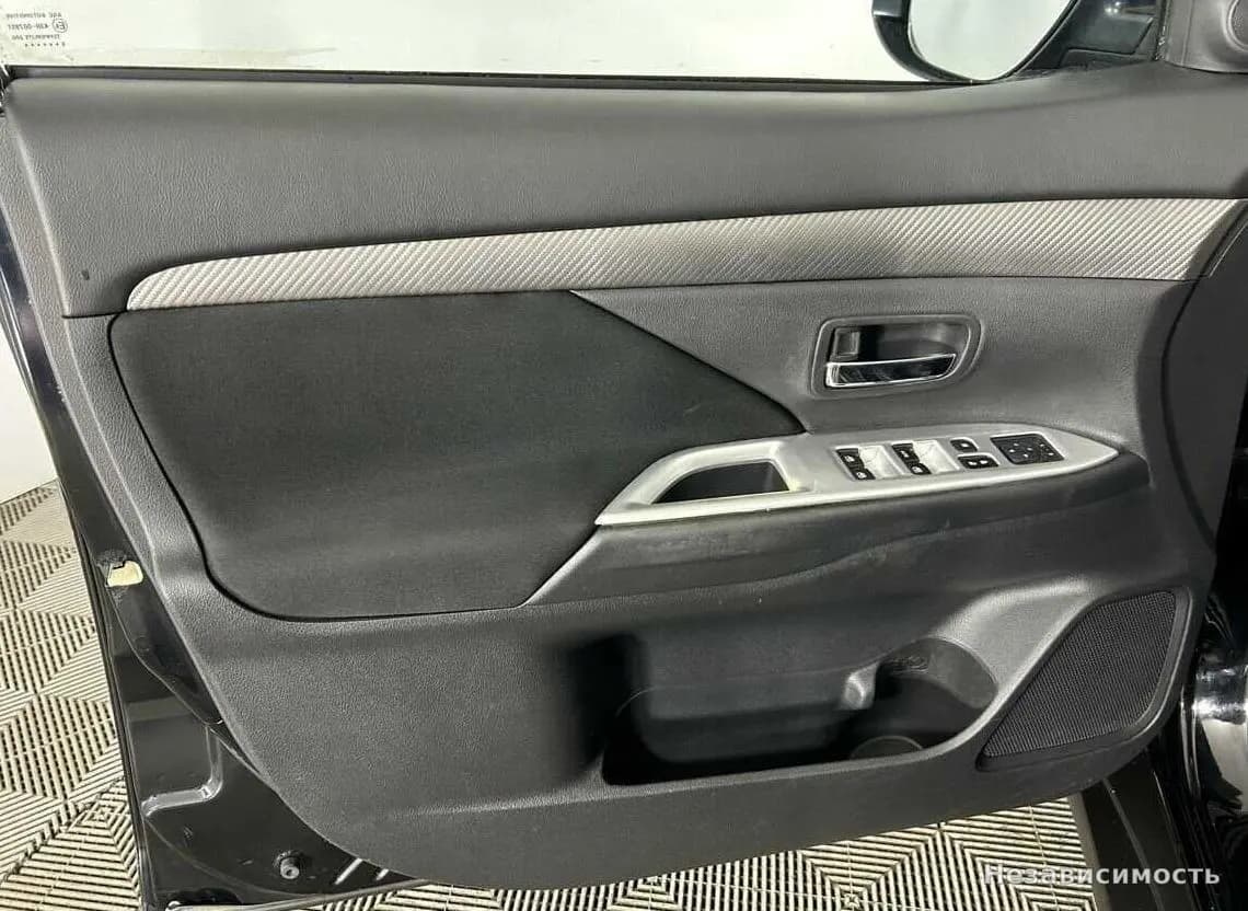 Mitsubishi Outlander 2015 с пробегом — фото 7