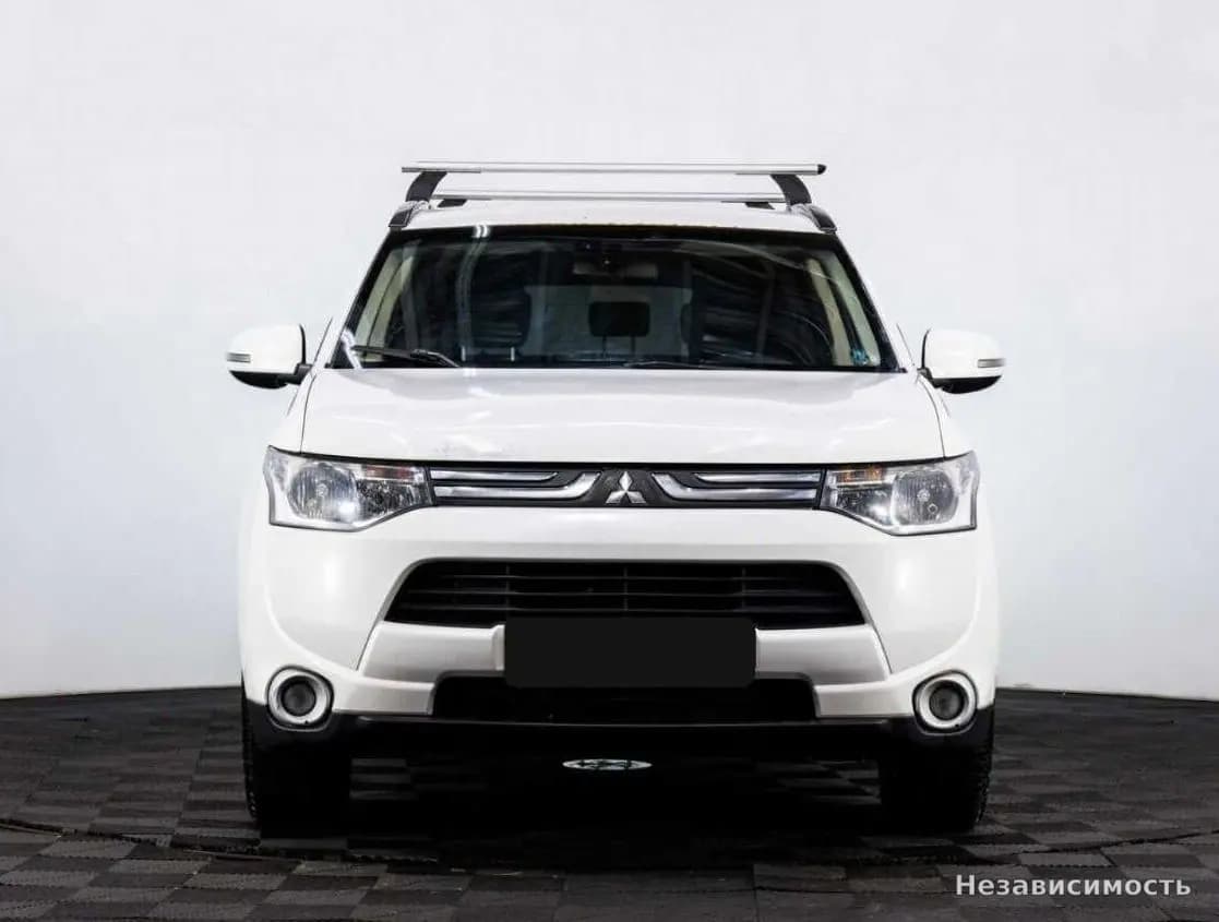 Mitsubishi Outlander 2012 с пробегом — фото 2