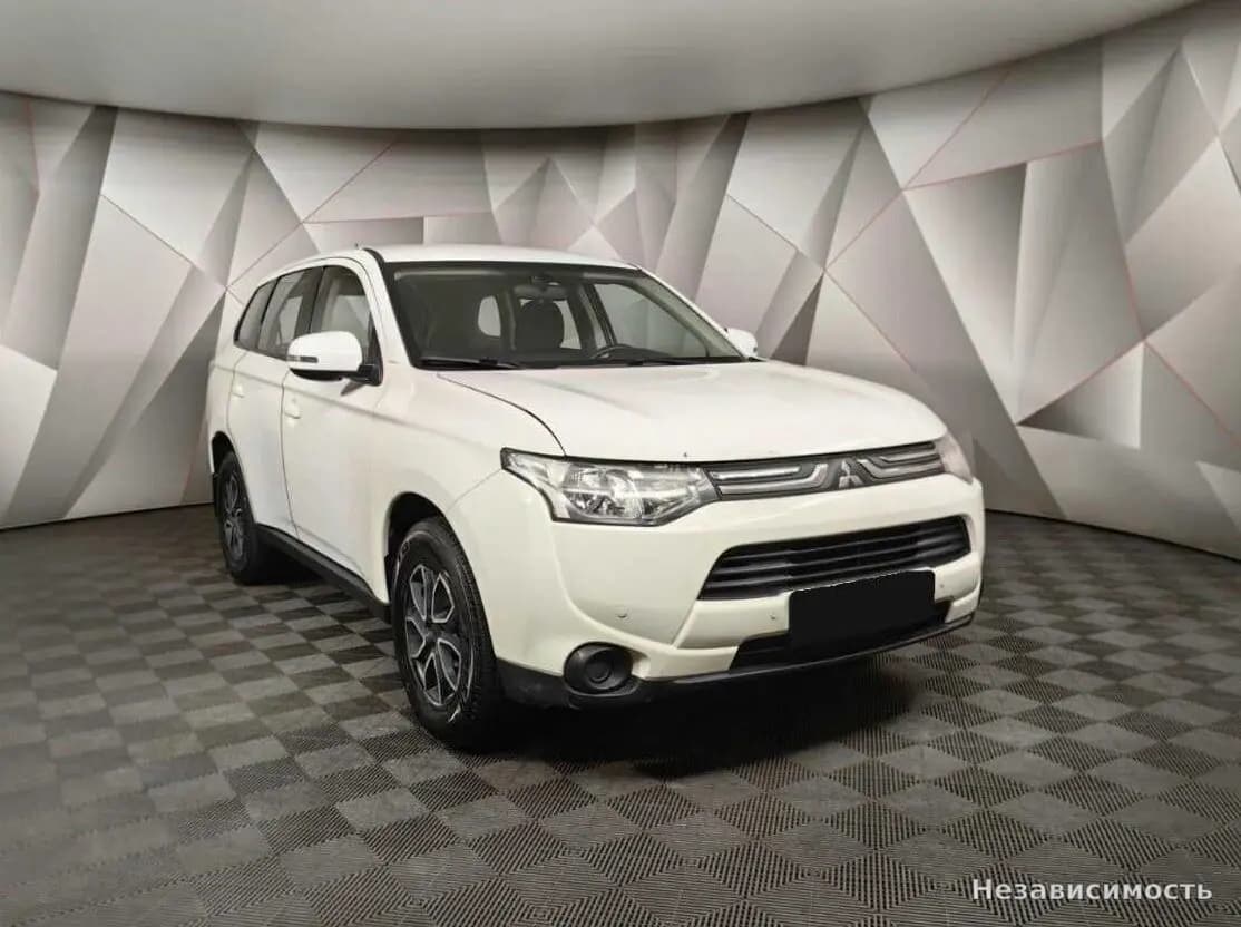 Mitsubishi Outlander 2012 с пробегом — фото 3