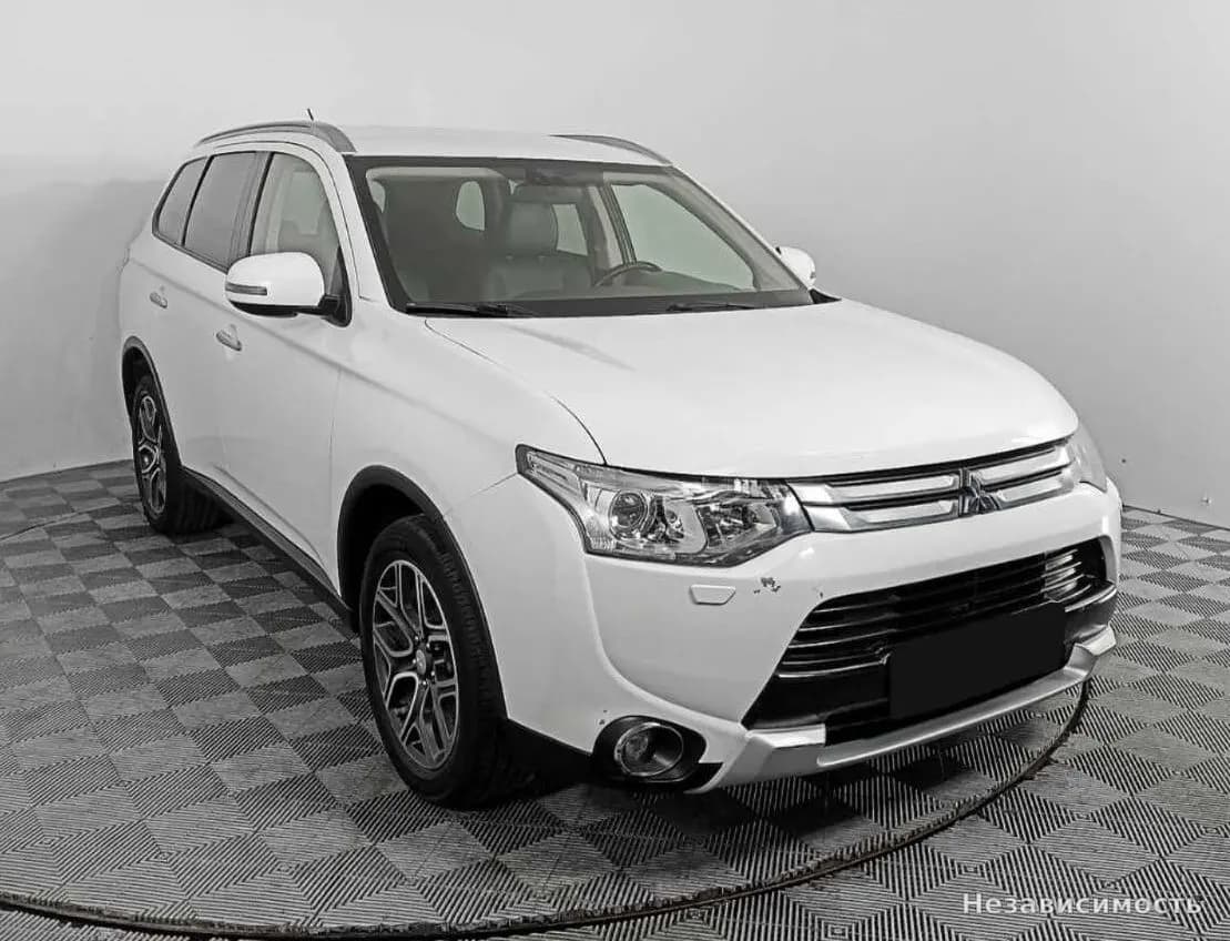 Mitsubishi Outlander 2014 с пробегом — фото 3