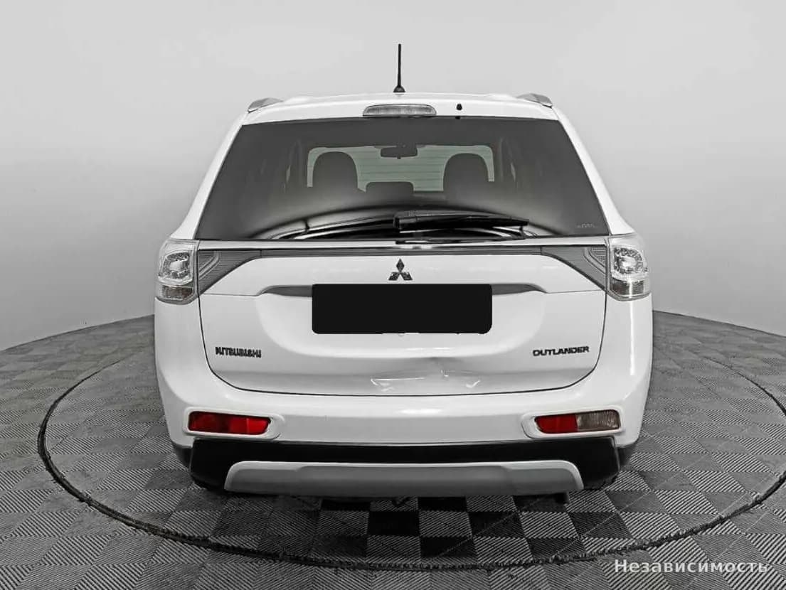 Mitsubishi Outlander 2014 с пробегом — фото 5