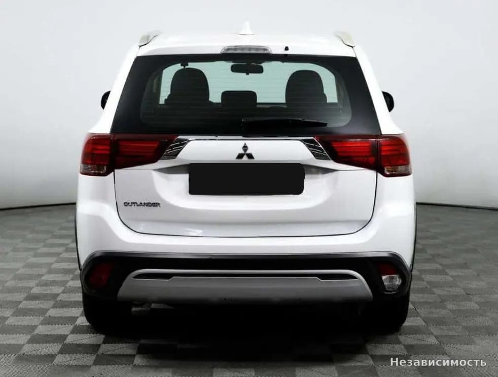 Mitsubishi Outlander 2021 с пробегом — фото 5