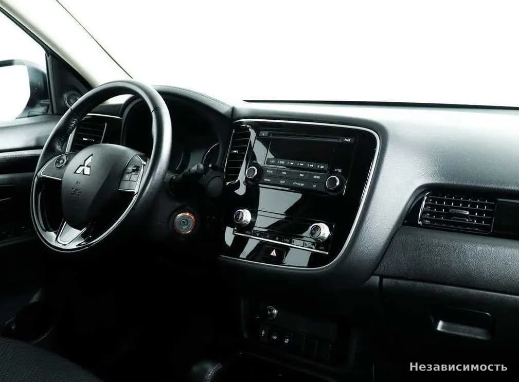 Mitsubishi Outlander 2021 с пробегом — фото 7