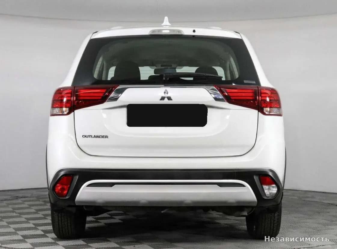 Mitsubishi Outlander 2020 с пробегом — фото 6