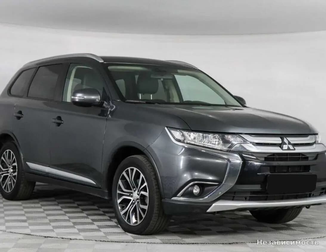 Mitsubishi Outlander 2018 с пробегом — фото 3