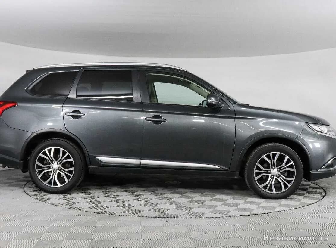 Mitsubishi Outlander 2018 с пробегом — фото 4