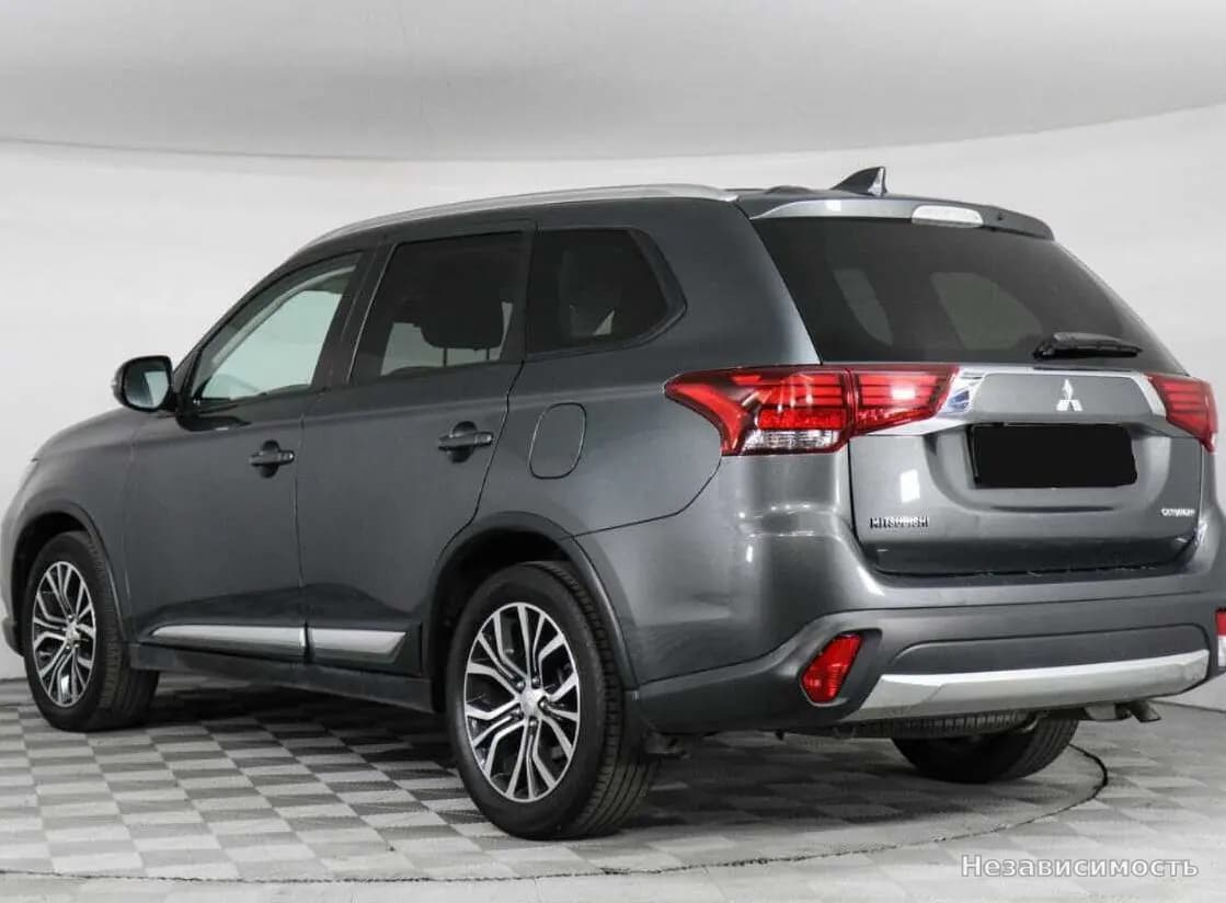 Mitsubishi Outlander 2018 с пробегом — фото 7