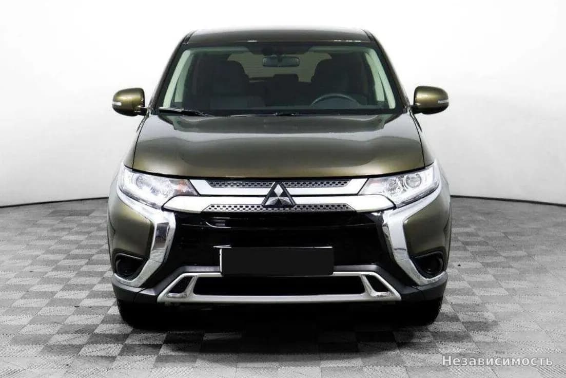 Mitsubishi Outlander 2020 с пробегом — фото 2