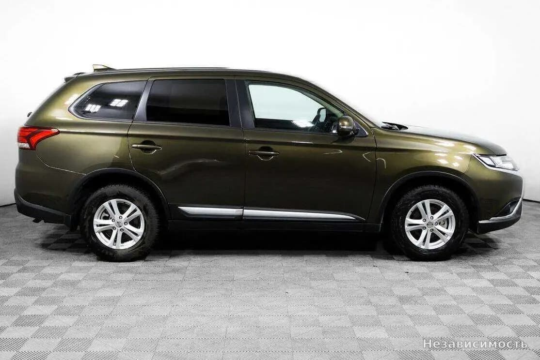 Mitsubishi Outlander 2020 с пробегом — фото 4