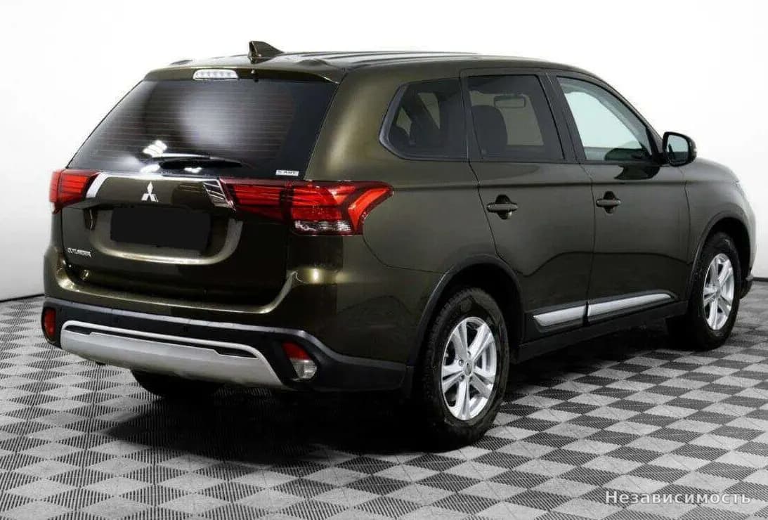Mitsubishi Outlander 2020 с пробегом — фото 5