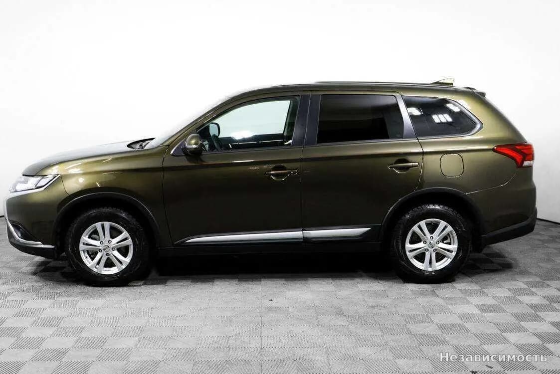 Mitsubishi Outlander 2020 с пробегом — фото 8