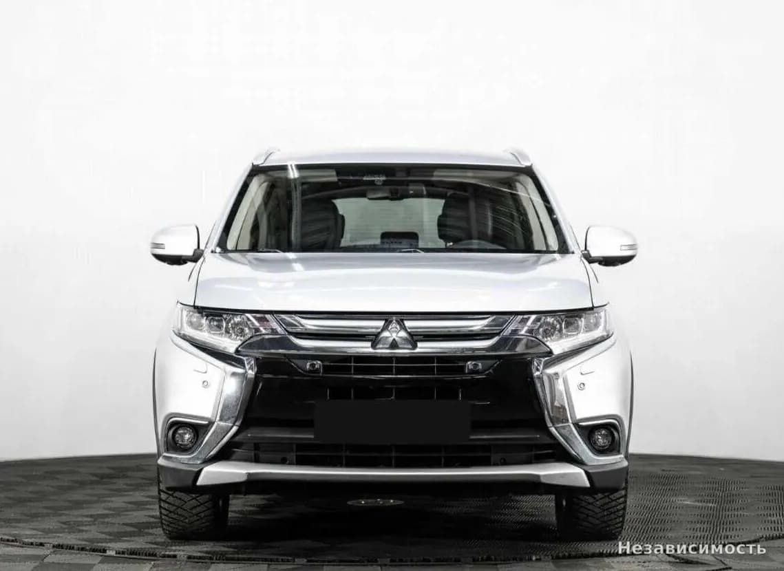 Mitsubishi Outlander 2018 с пробегом — фото 2