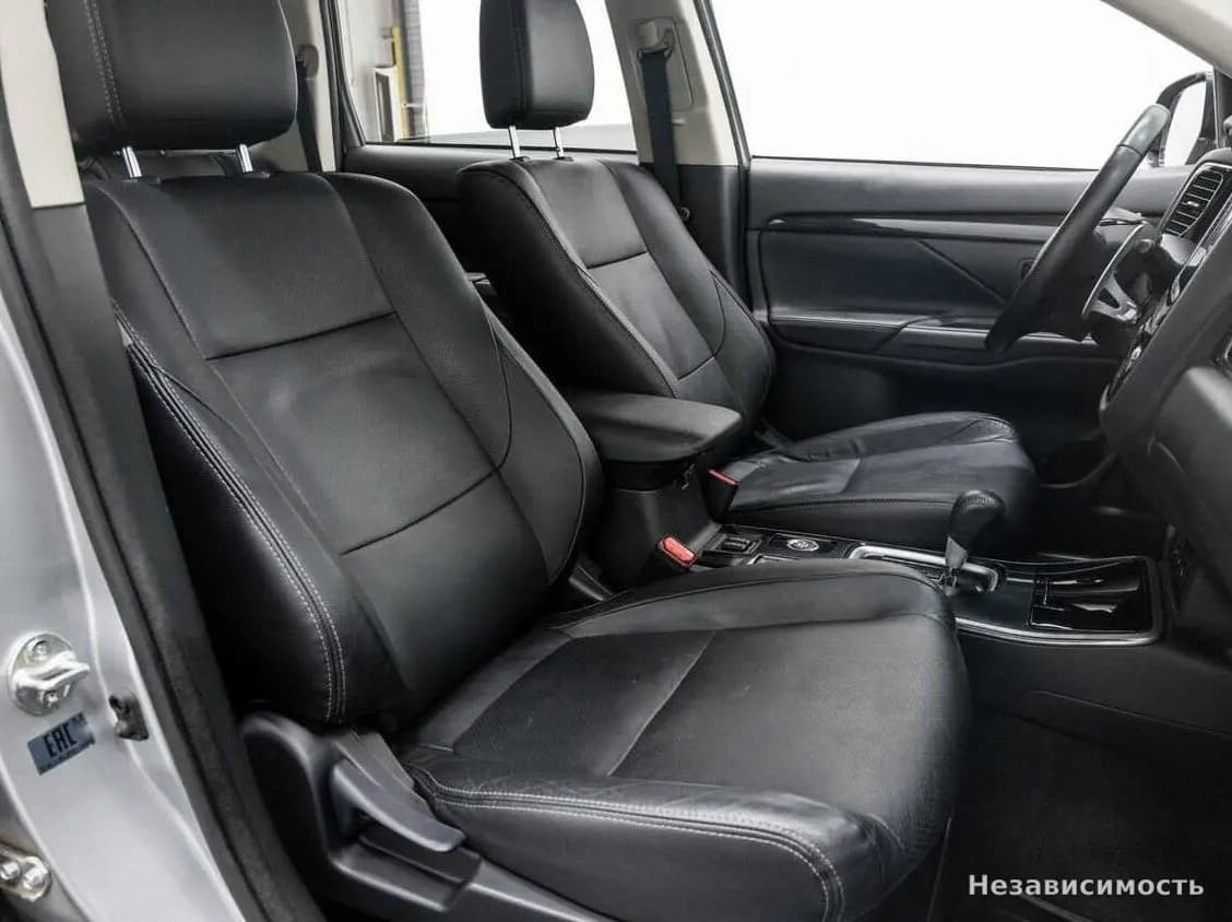 Mitsubishi Outlander 2018 с пробегом — фото 9