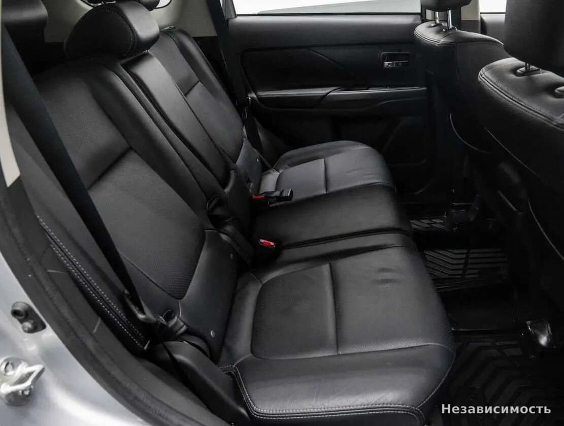Mitsubishi Outlander 2018 с пробегом — фото 10