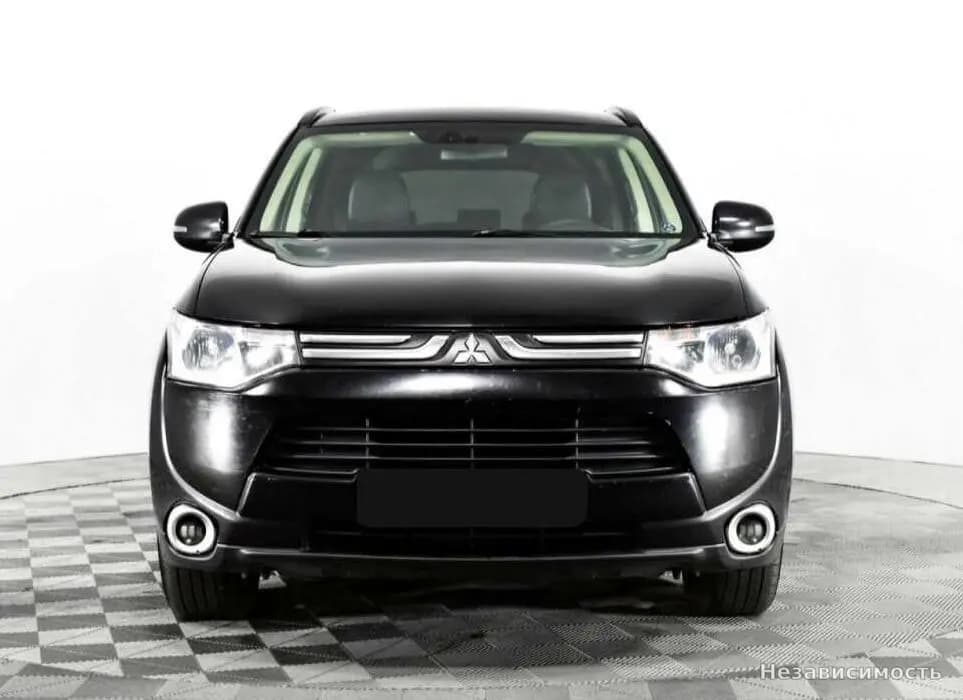 Mitsubishi Outlander 2012 с пробегом — фото 2