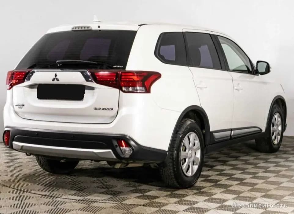 Mitsubishi Outlander 2018 с пробегом — фото 5