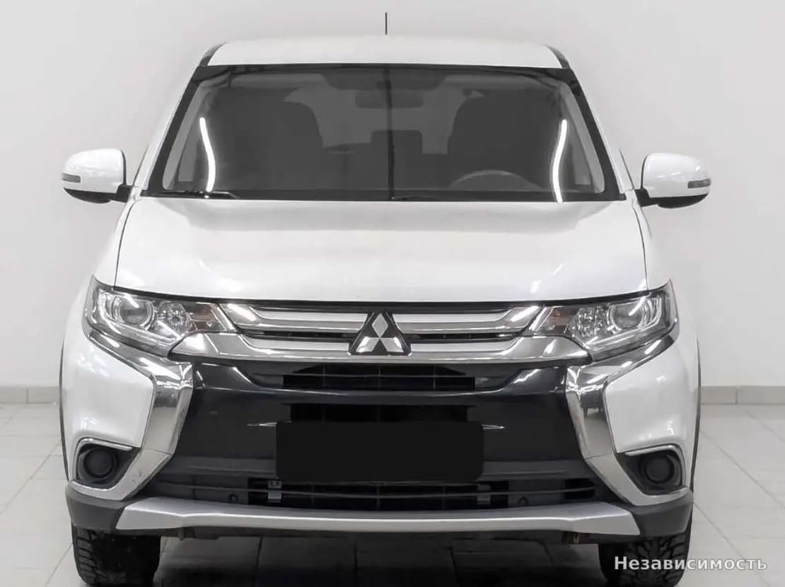 Mitsubishi Outlander 2015 с пробегом — фото 2