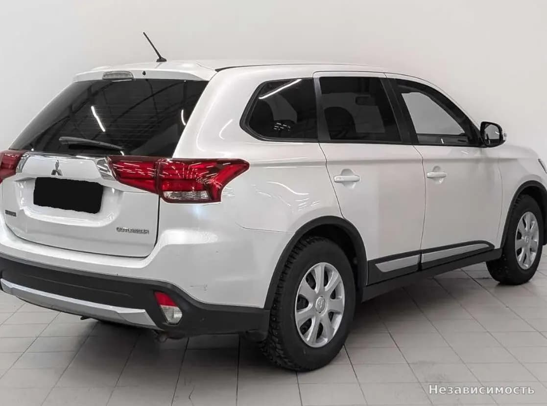 Mitsubishi Outlander 2015 с пробегом — фото 5