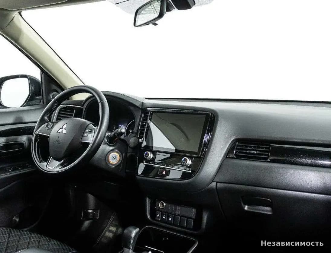 Mitsubishi Outlander 2021 с пробегом — фото 7