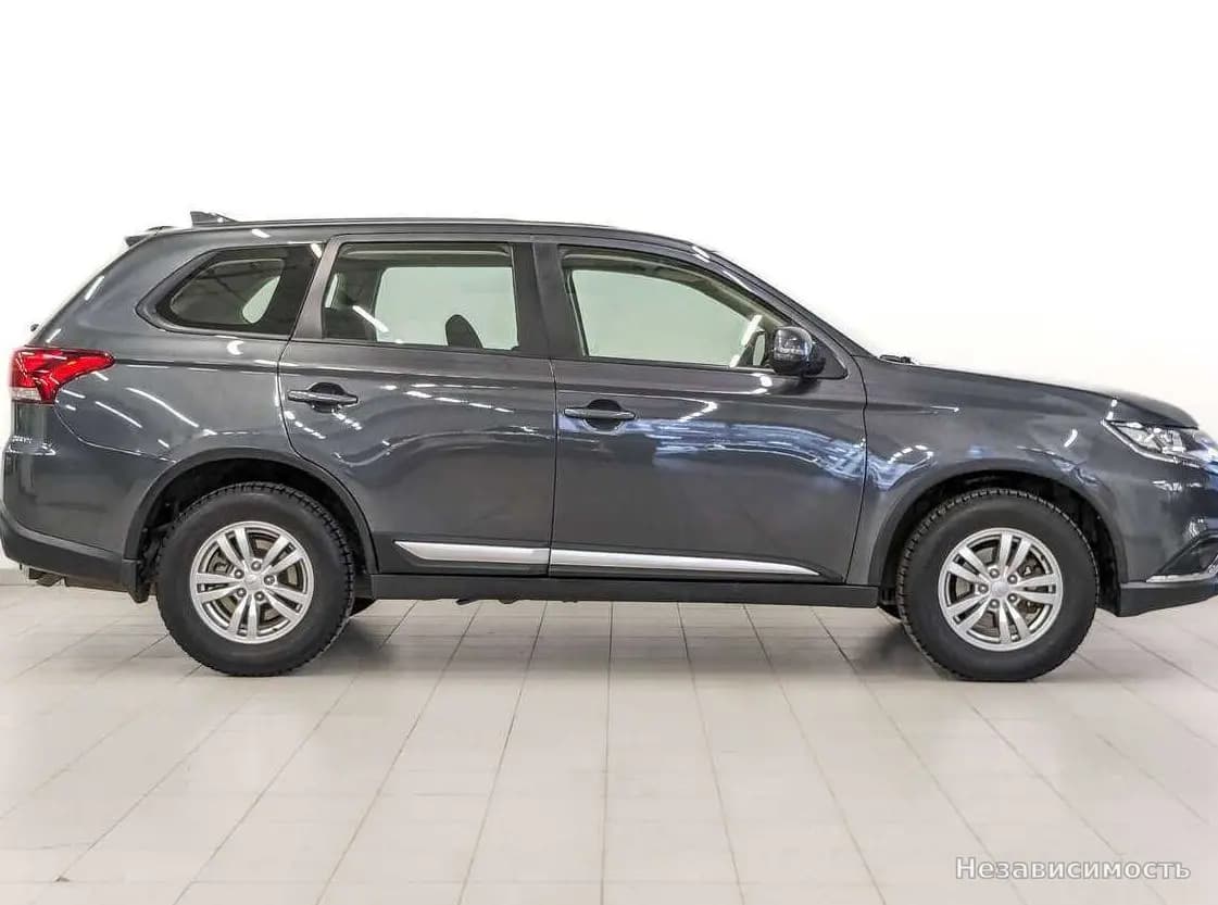 Mitsubishi Outlander 2019 с пробегом — фото 4